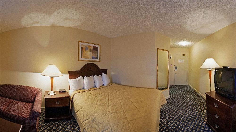 Comfort Inn & Suites Ingersoll Екстер'єр фото